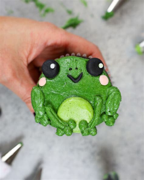 Frog Cupcakes: Easy Recipe & Step-by-Step Tutorial