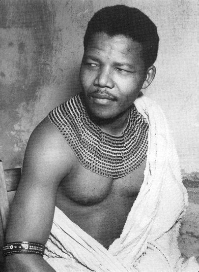 Nelson Mandela in Xhosa tribal dress, ca. 1960's [405 × 552] : r/HistoryPorn