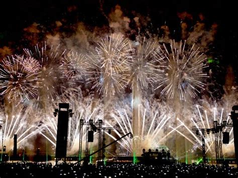 Photos: Fireworks light up 51st UAE National Day celebrations | News-photos – Gulf News