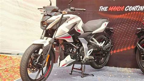 Bajaj Pulsar N150 2024 Price, Mileage, Colour, Images & Review | HT Auto