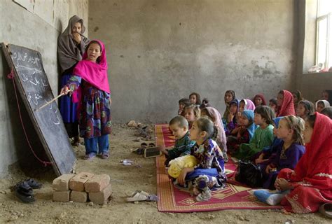 Britain, USAID Provide $105mn For Girls Education in Afghanistan | Wadsam