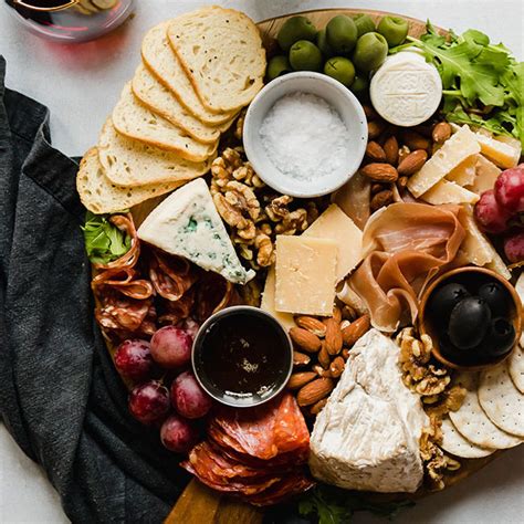 How to Make a Cheese Plate (with step-by-step photos!)