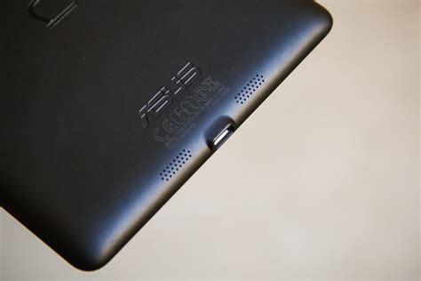 Taking a look at the new Nexus 7 tablet (pictures) - CNET