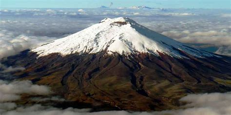 Cotopaxi volcano, Ecuador - Travel. Information. Location - PlanetAndes