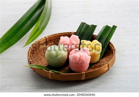 27,724 Kue Stock Photos, Images & Photography | Shutterstock