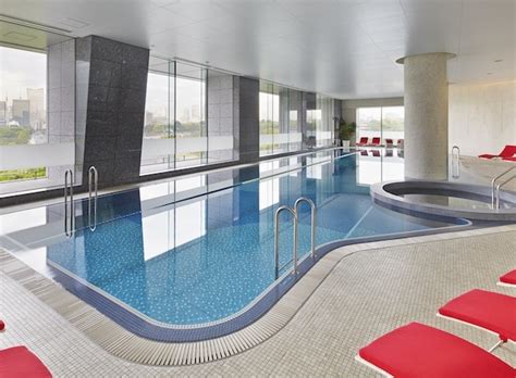 Gym & Swimming Pool in Marunouchi, Tokyo | Evian SPA Tokyo