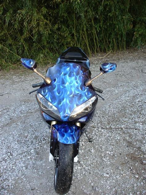 Yamaha R1 custom paint | Yamaha r1, Custom paint, Yamaha