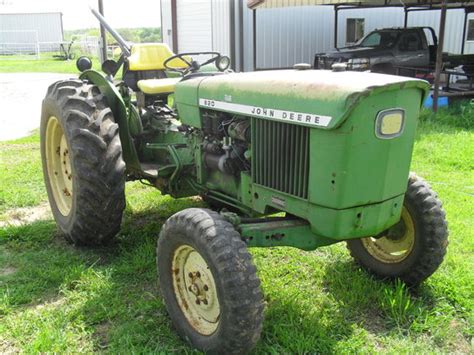 John Deere 820 Tractors - Utility (40-100hp) - John Deere MachineFinder