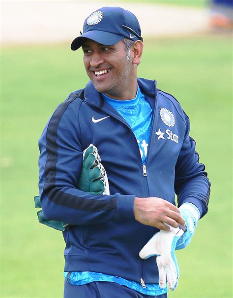 'Captain cool' Dhoni turns 34. Wish him! - Rediff Cricket