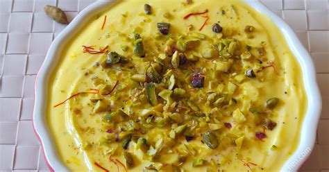 Shrikhand recipe | Gujarati shrikhand sweet | Kesar elaichi shrikhand - greek yogurt