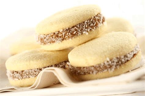 sabores peruanos: ALFAJORES DE MAICENA