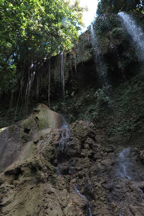 A visit to Kawasan Falls • FlipFlopGlobetrotters.com