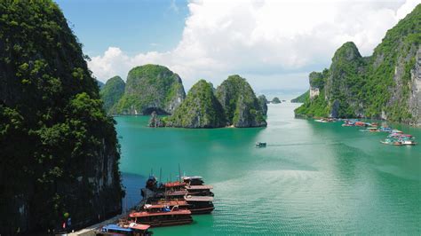 Ha Long Bay Wallpapers - Top Free Ha Long Bay Backgrounds - WallpaperAccess