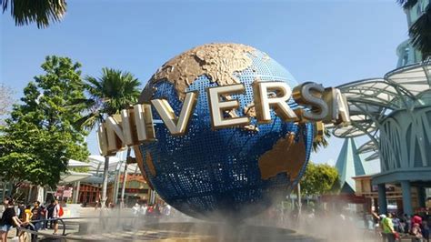 A good day out in a well sized theme park - Review of Universal Studios Singapore, Sentosa ...