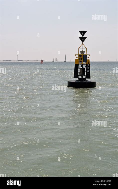 Cardinal buoy hi-res stock photography and images - Alamy