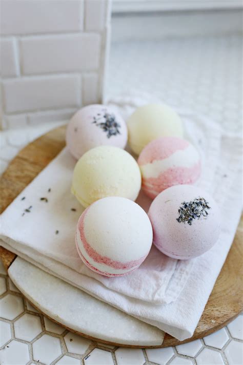 Add a Bit of Luxury To The Tub With These 20 DIY Bath Bombs