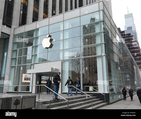 Apple Store In Manhattan New York City - Best Design Idea