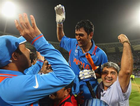 Dhoni Photos at 2011 World Cup Final, MS Dhoni World Cup Final Pics - Desktop Wallpapers ...