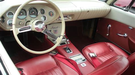 1962-1963 Studebaker Avanti Interior