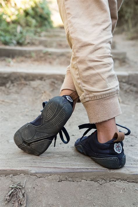 Best barefoot shoes for kids great for exploring outdoors – Artofit