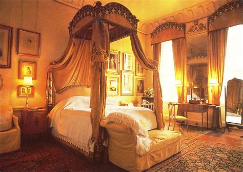 Castle Howard Bedroom. Yorkshire, England, UK || Medieval Castle Bedrooms | Number One London ...