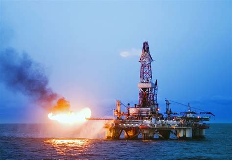 Deepwater Horizon Oil Rig Explosion | Jim Adler & Associates