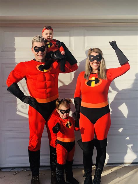 #familycostume #incredibles #incredibles2 #halloween #incrediblescostume | Incredibles costume ...