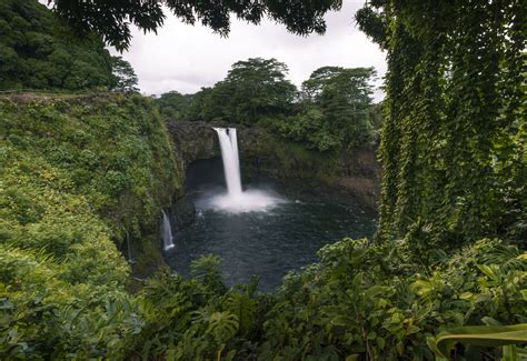 Waterfalls on the Island of Hawaii | Go Hawaii