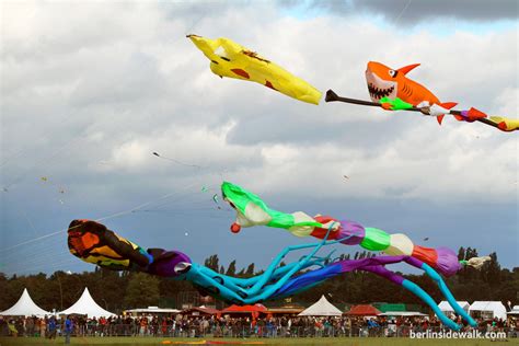 Giant Kites Festival Berlin – BERLIN SIDEWALK