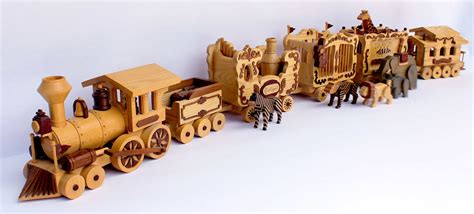 Circus Train woodworking plan. Fun, whymsical project for novice to ...