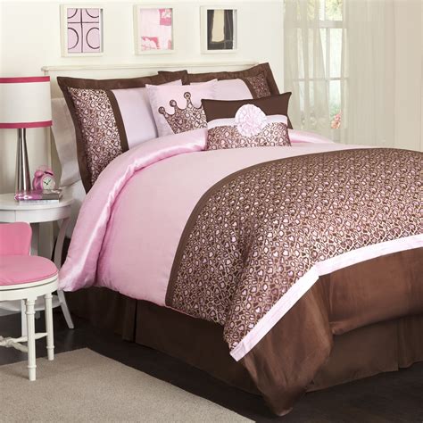 Pink and Brown Bedding