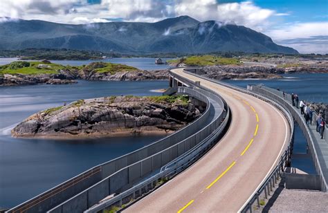 Experience The Atlantic Road Trip in Norway - Places To See In Your Lifetime