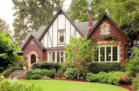 What Style Is Your House? The 10 Most Popular American House Styles | Better Homes & Gardens