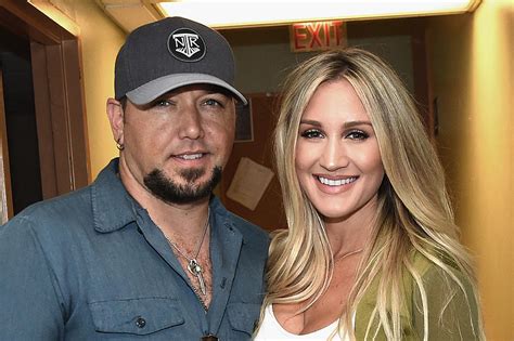 Jason Aldean Admits He 'Hated' How His Second Marriage Began