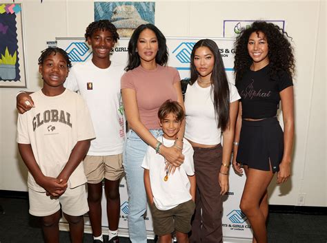 Kimora Lee Simmons' 5 Kids: Everything to Know