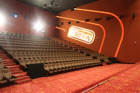 paradigm mall jb cinema - Thomas Lee