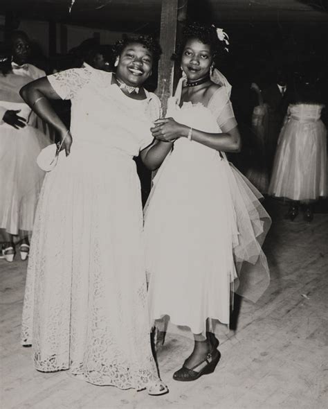 Two women at the Cotton Club | International Center of Photography