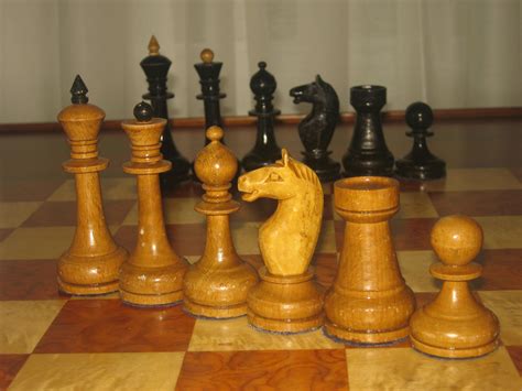 Vintage Soviet Russian Set Pictorial - Chess Forums - Chess.com