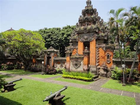 Rumah Adat Bali : Nama, Filosofi, Unsur, Beserta Gambar dan Penjelasan