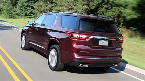 2021 Chevrolet Traverse Review | What's new, price, specs, features and photos