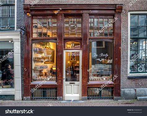 7,955 Bakery shop exterior 图片、库存照片和矢量图 | Shutterstock