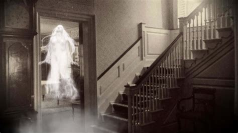 Download Scary Ghost Old Haunted House Picture | Wallpapers.com