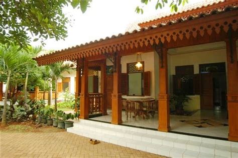 ツ 21+ contoh gambar desain rumah adat betawi modern dan penjelasannya