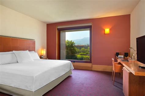 Hotel Melia Bilbao, Bilbao | kimkim