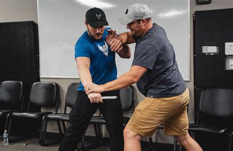 Basic Knife Self Defense Training | 88 Tactical