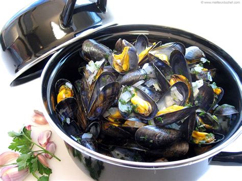 Moules Marinière - Our recipe with photos - MeilleurduChef.com