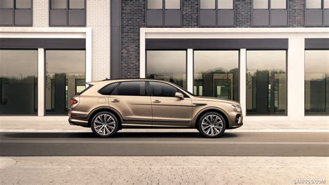 Bentley Bentayga Plug-In Hybrid | 2021MY | Side