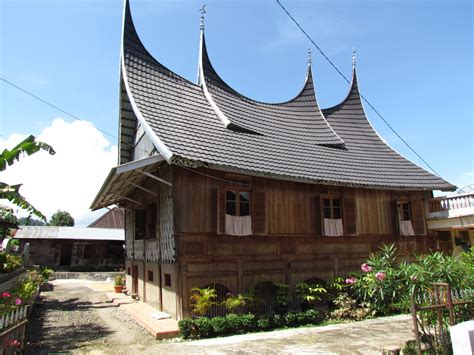 Sejarah dan Filosofi Rumah Adat Minangkabau Beserta Gambar dan ...