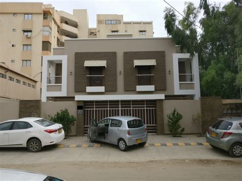 House in KARACHI Clifton Available for Sale