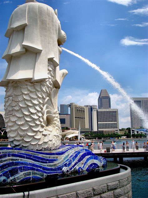 Water Spouting from Merlion Statue in Merlion Park, Singapore - Encircle Photos